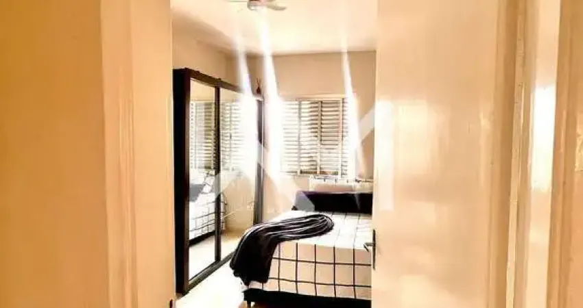 Ótima Casa à venda com 3 dormitórios, 1 banheiro, 1 vaga de garagem,  81m², Vila Zamataro em Guarul