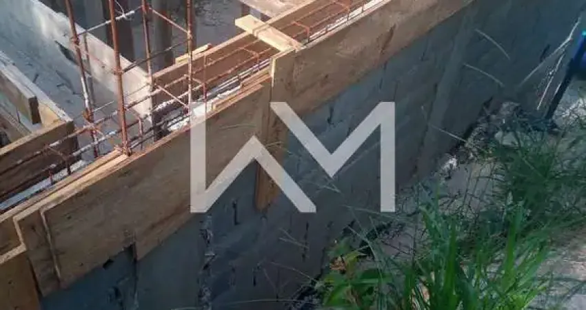 Excelente Terreno à venda com 430m² (10x43) com 4 platôs prontos por R$170.000,00 , Mato Dentro, Ma