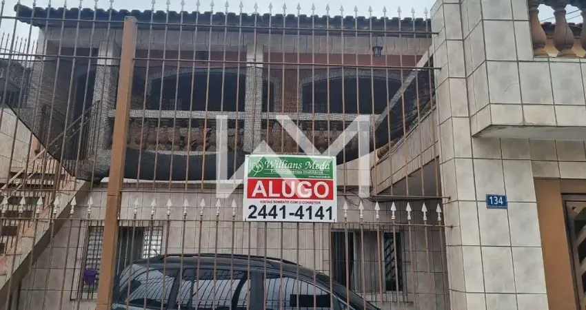 Casa de 2 Quartos com Sala Ampla, Cozinha Funcional, 1 Banheiro, 1 Vaga de Garagem e Lavanderia Int