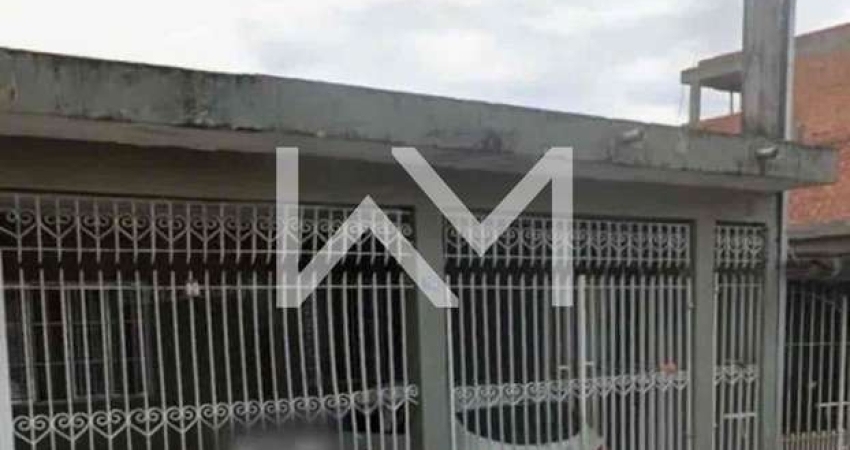 Casa à venda  ideal para investidor, com 4 dormitórios, sendo 2 suítes, 5 vagas de garagem, 250m²,