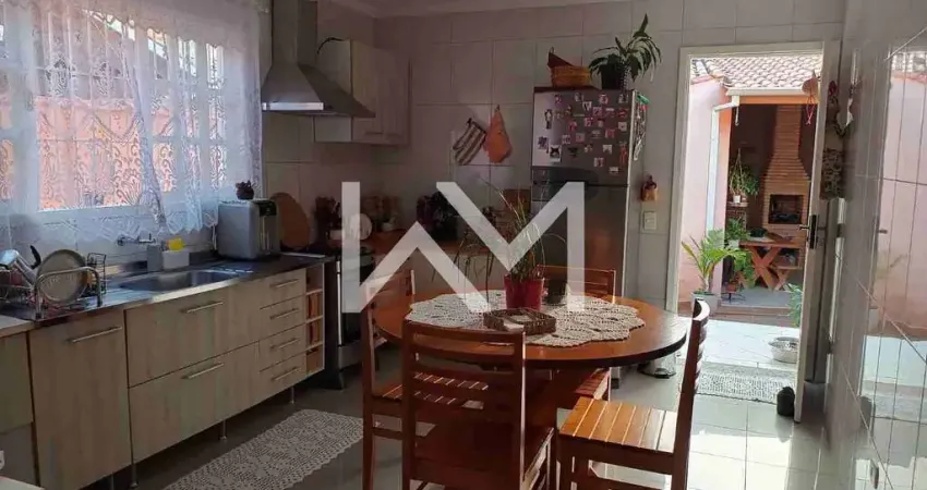 Sobrado com 2 suítes  2 vagas à Venda, Arujamérica, Arujá, SP