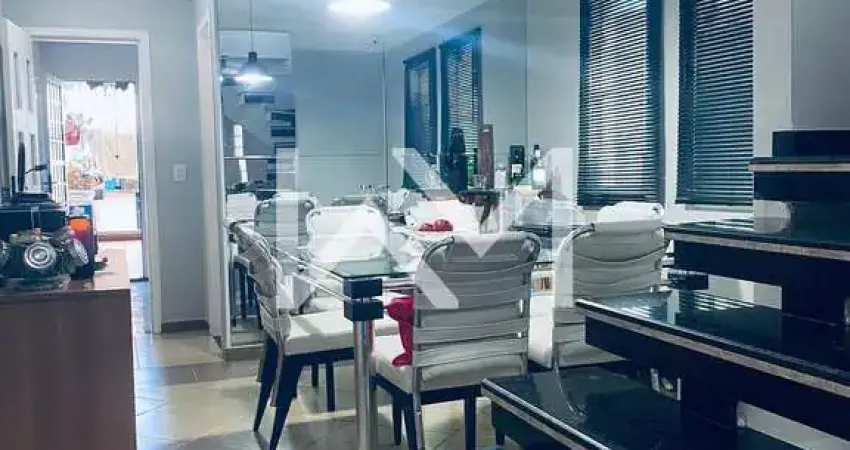 Sobrado à venda com 3 dormitórios, sendo 1 suíte, 3 banheiros, 3 vagas de garagem, 150m², jardim vi