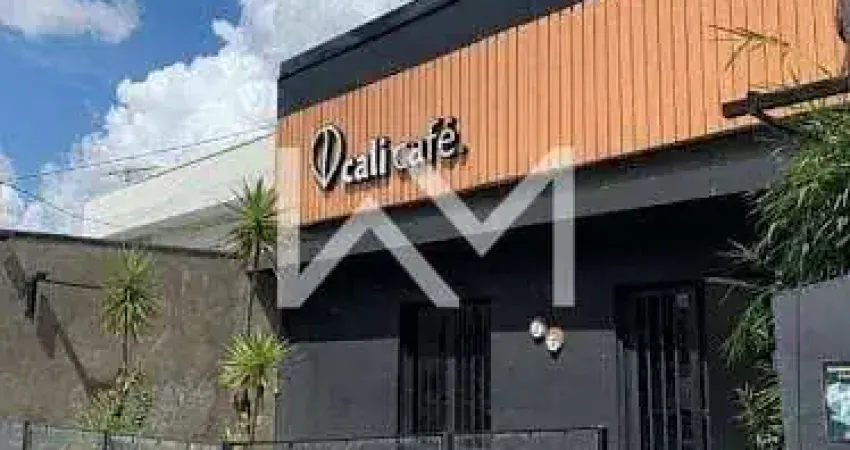 Casa para locação para fins comerciais de 200m², 3 banheiros, ótima localização, Jardim Maia, Guaru