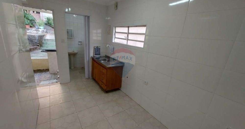 Casa com 1 dormitório para alugar, 40 m² por R$ 1.300/mês - Vila Mangalot - São Paulo/SP