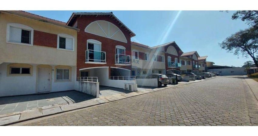 Casa de Condomínio com 3 dormitórios 1 suíte no Jardim Regina