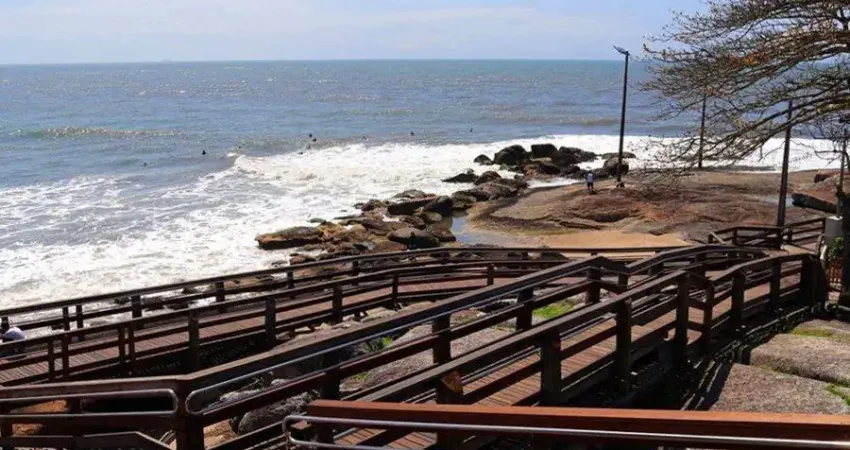 Casa com 4 quartos à venda no Centro, Matinhos 