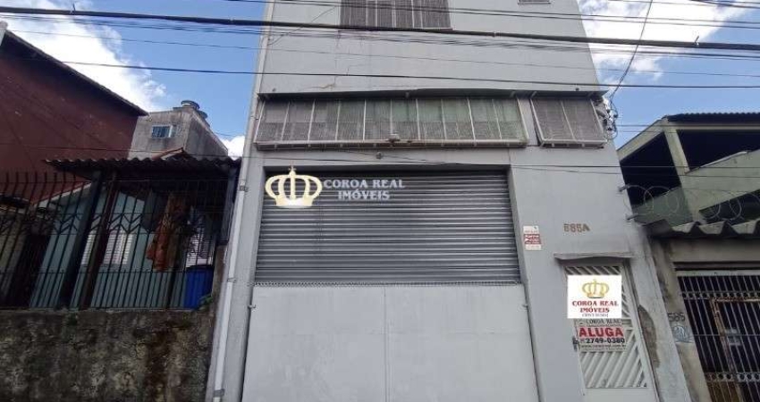 Prédio comercial com 3 salas e 2 vagas na Vila Nhocune, São Paulo-SP: espaçoso e ideal para o seu negócio!