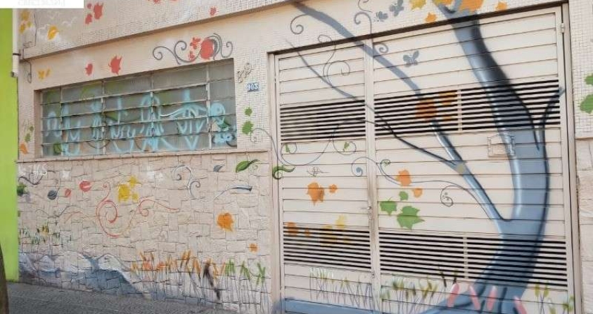 LINDA CASA NA MOOCA COM 3 DORM E AMPLO QUINTAL