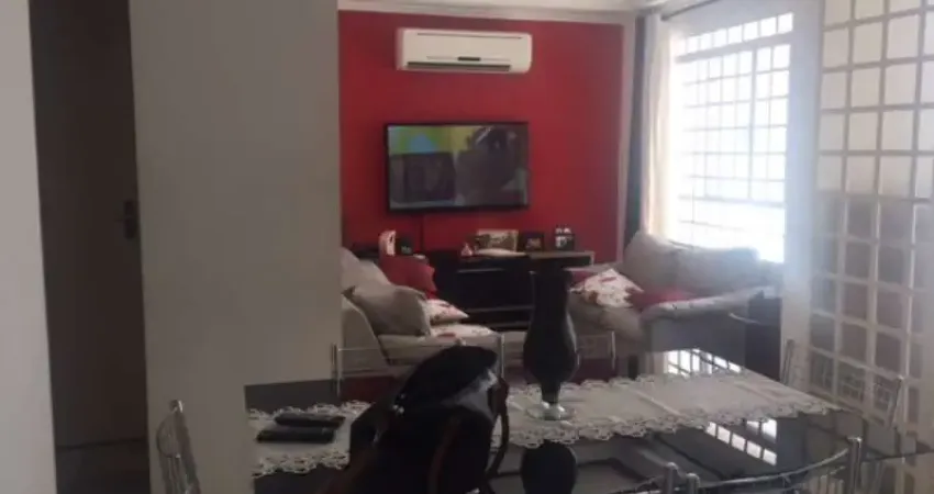 Casa com 2 quartos à venda na Vila Nhocune, São Paulo 