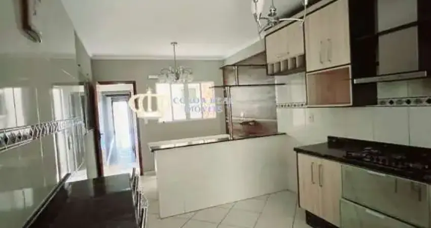 Imperdível casa à venda em são paulo-sp, cidade patriarca! 3 quartos, 1 suíte, 2 salas, 3 banheiros, 2 vagas de garagem.