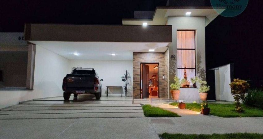 Casa com 3 dormitórios à venda, 158 m² por R$ 940.000,00 - Condomínio Malibu - Caçapava/SP