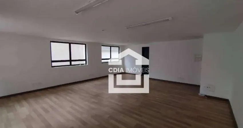Conjunto comercial com 55 m² de área útil, 1 sala em vão livre, 2 banheiros e 1 vaga de garagem, localizado no jardim paulista.