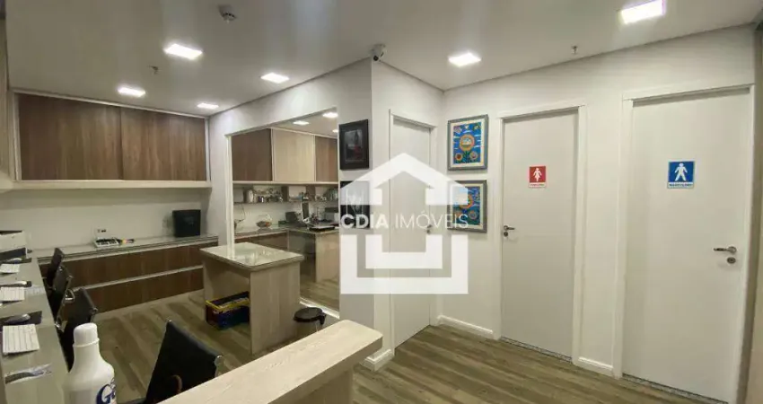 Conjunto à venda com 2 salas, 2 banheiros e 1 vaga de garagem. localizado na cerqueira césar.