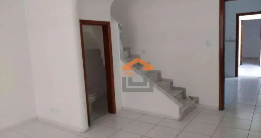 Sobrado à venda com 3 suítes, 4 banheiros e 2 vagas de garagem, localizado no paraíso.