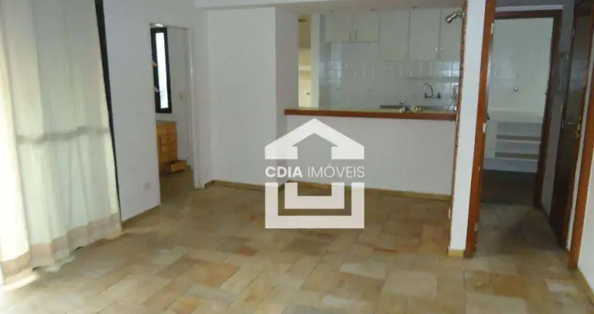Apartamento com 2 suítes, 2 banheiros e 2 vagas de garagem. Localizado em Pinheiros.