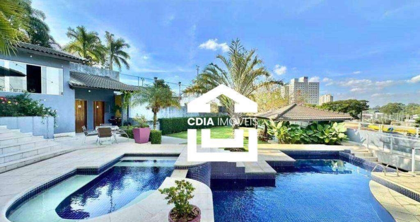 Casa com 4 dormitórios à venda, 711 m² por R$ 3.200.000 - Granja Viana - Fazendinha - Carapicuíba/SP