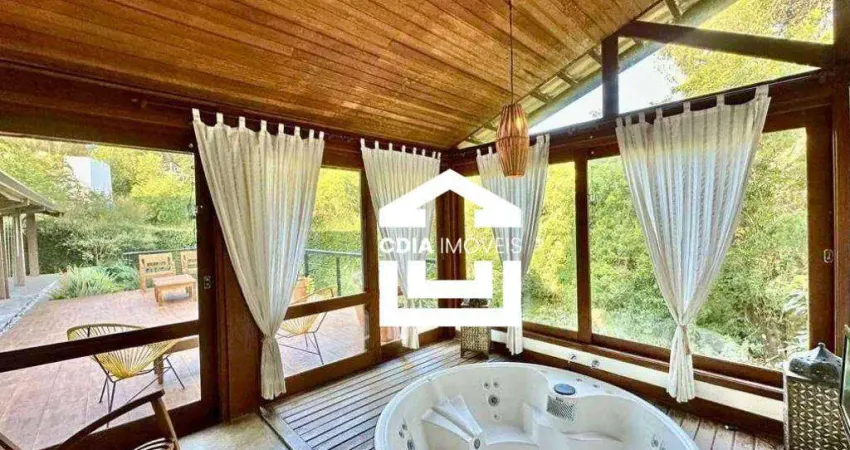 Casa com 3 dormitórios à venda, 355 m² por R$ 2.500.000 - Granja Viana – Chácara dos Lagos - Carapicuíba/SP