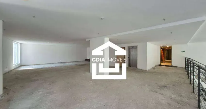Loja para locação com 467 m², 5 banheiros e 2 vagas de garagem, localizado em Pinheiros.