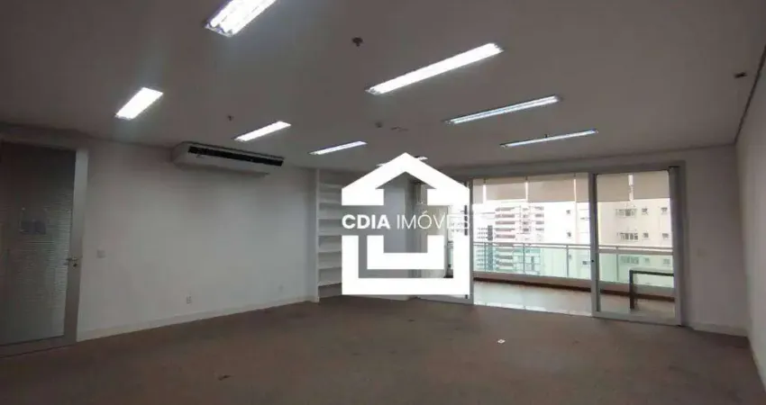 Conjunto comercial para venda e locação com 3 salas, 2 banheiros e 5 vagas de garagem. localizado na bela vista.