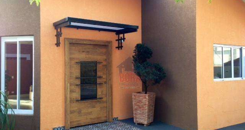 Casa com 3 dormitórios à venda, 200 m² por R$ 920.000 - Vila Petrópolis - Atibaia/SP