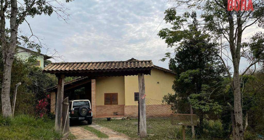 Casa com 3 dormitórios à venda, 200 m² por R$ 750.000,00 - Lago do Imperador - Mairiporã/SP
