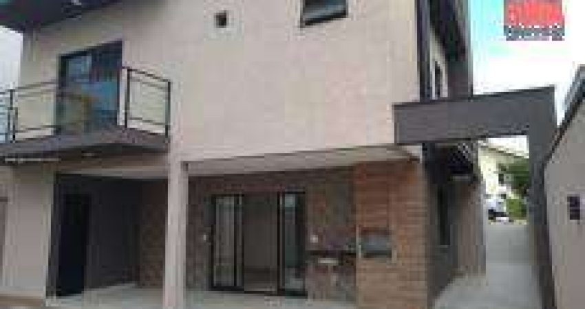 Casa com 3 dormitórios à venda, 226 m² por R$ 1.080.000 - Rio Abaixo - Atibaia/SP