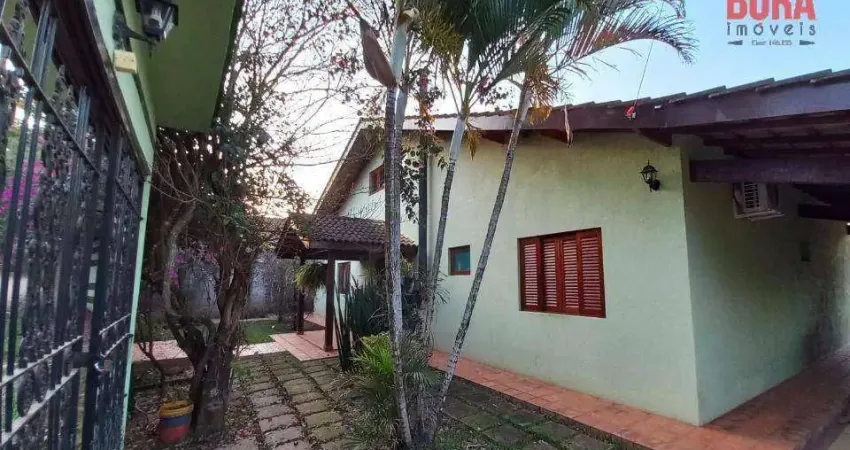 Casa com 3 dormitórios à venda, 280 m² por R$ 2.393.617,41 - Jardim Estância Brasil - Atibaia/SP