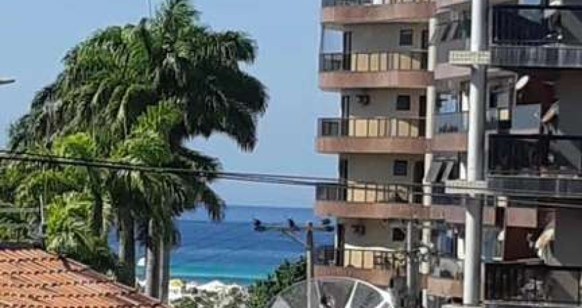 Apartamento a venda com 3 quartos no Algodoal em  Cabo Frio