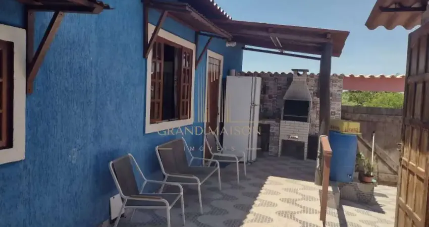 Casa independente à venda com 2 quartos no Guriri