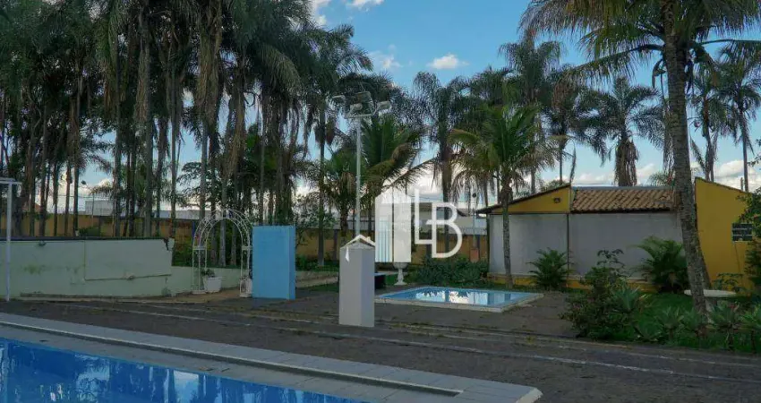 Chácara com 4 quartos sendo 2 suítes à venda, 6300 m² por R$ 2.100.000 - Mansões Aeroporto - Uberlândia/MG