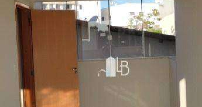 Apartamento no bairro Jardim Botânico com dois quartos.