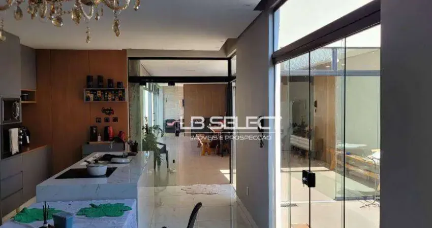 Casa no bairro Verde Vida com dois quartos (planejamento para três) e área gourmet.
