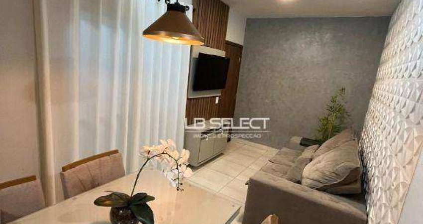 Apartamento no bairro Jardim Espanha com dois quartos, sacada, armários e elevador.