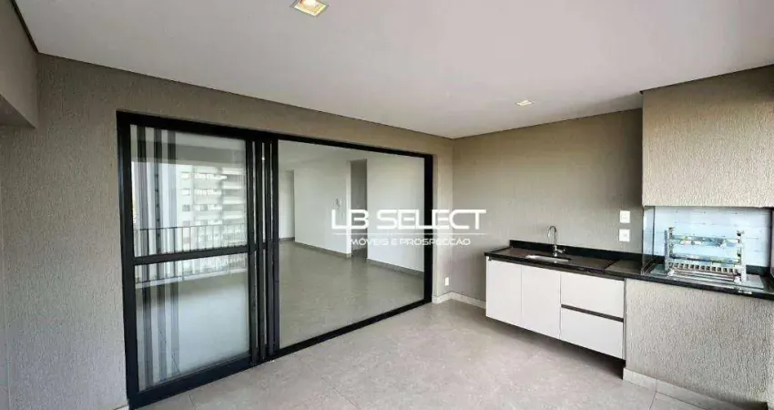 Apartamento no Edifício Domun com três suítes e varanda gourmet.
