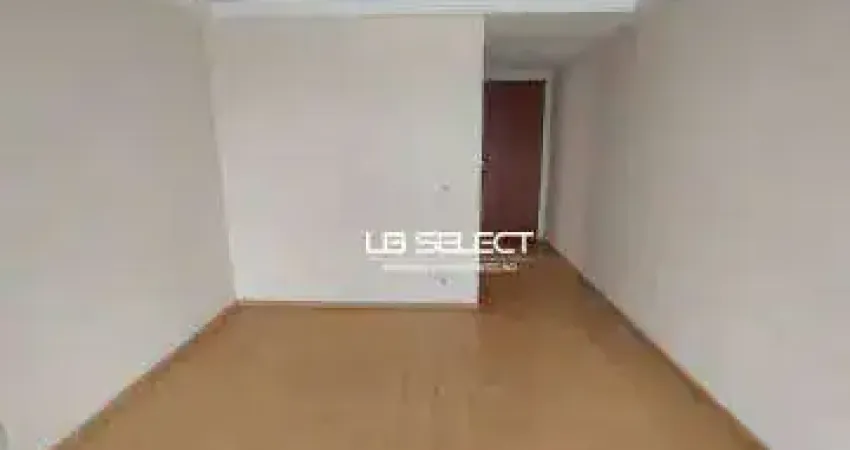Apartamento no bairro Martins com três quartos, uma suíte e sacada.