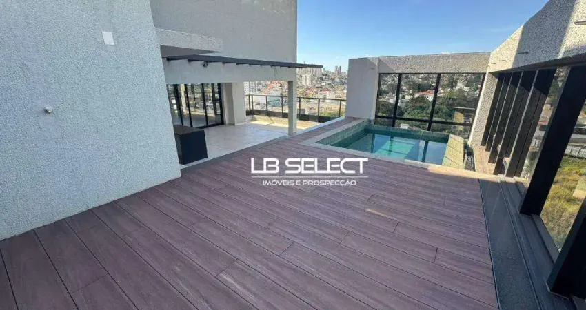 Apartamento no bairro Copacabana com quatro suítes e varanda gourmet.