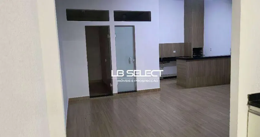 Casa no Condomínio Terra Nova II com três quartos, suíte e varanda gourmet.