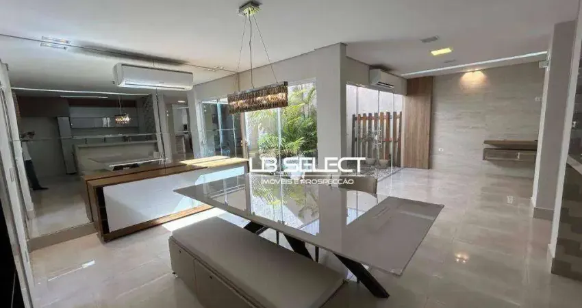 Casa no condomínio village paradiso com três suítes e varanda gourmet.