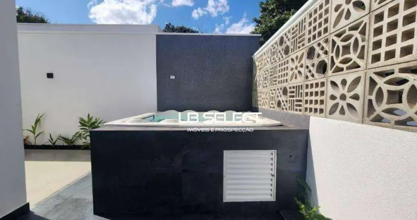 Casa no bairro Cidade Jardim com três quartos, um a suíte, duas semi suítes e varanda gourmet.