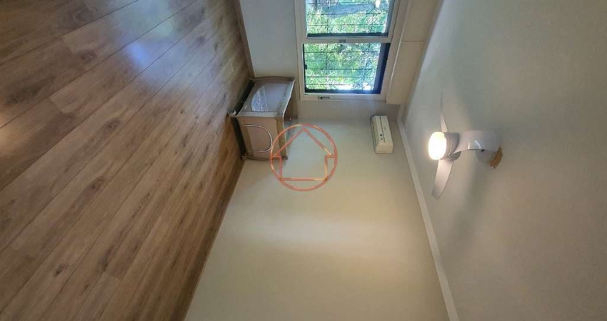Apartamento com 3 quartos à venda na Avenida Silva Paes, 1767, Medianeira, Porto Alegre