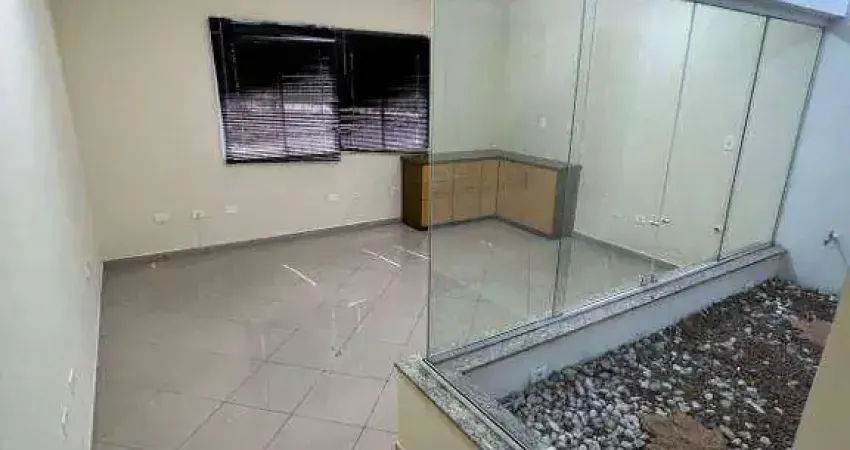 Casa com 2 quartos para alugar na Rua Emília Marengo, Vila Regente Feijó, São Paulo