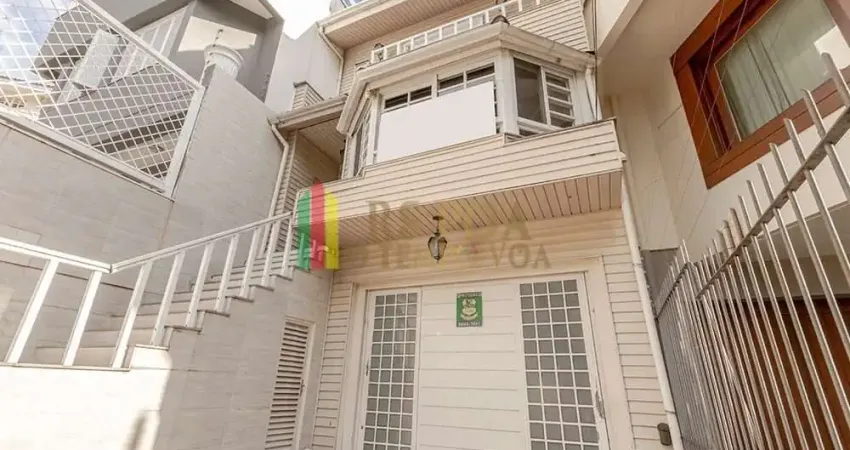 Casa com 3 quartos à venda na Rua Cananéia, 340, Chácara das Pedras, Porto Alegre