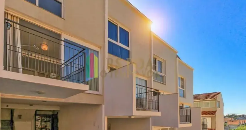 Casa em condomínio fechado com 3 quartos à venda na Rua Padre João Batista Reus, 2133, Vila Conceição, Porto Alegre