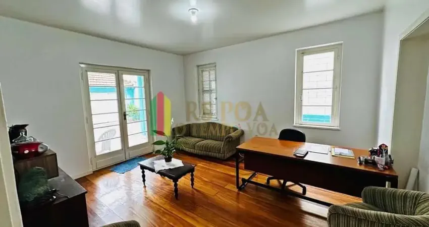 Casa com 4 quartos à venda na Rua Comendador Coruja, Floresta, Porto Alegre