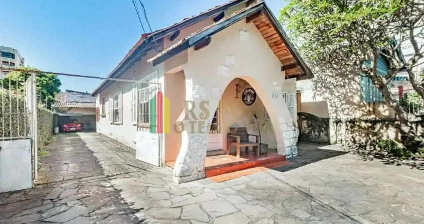 Casa com 3 quartos à venda na Rua Atanásio Belmonte, 569, Boa Vista, Porto Alegre