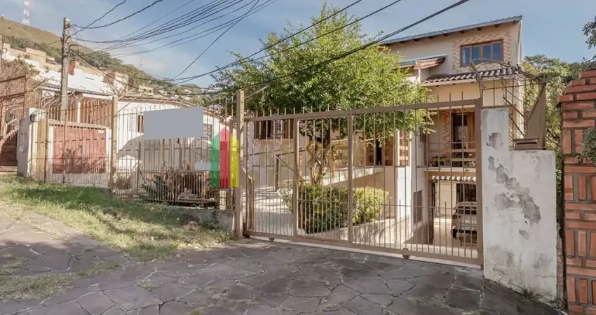 Casa com 5 quartos à venda na Rua Patrimonio, 119, Glória, Porto Alegre