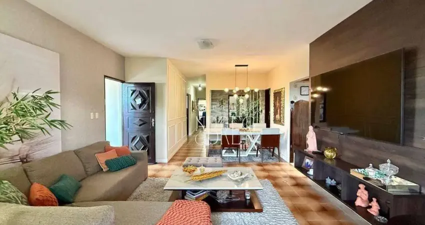 Casa ampla com área de lazer e jardim no bairro dos ipês, 3 quartos + dce - r$ 780 mil