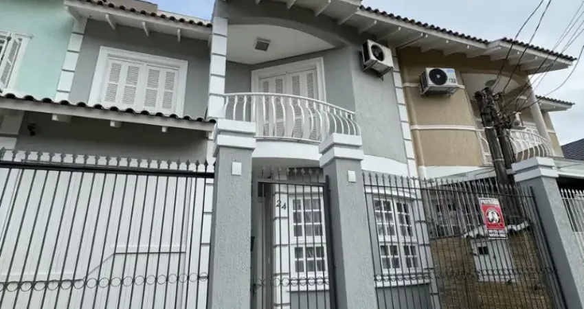 Casa com 3 quartos à venda na Rua Maria Agiova Ghilardi, 20, Centro, Canoas