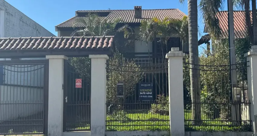 Casa à venda na Rua Dom Pedro II, 810, Nossa Senhora das Graças, Canoas