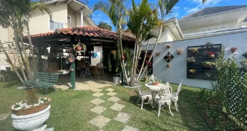Casa em condomínio fechado com 4 quartos à venda na Rua Padre Tintorio, 408, Várzea, Teresópolis